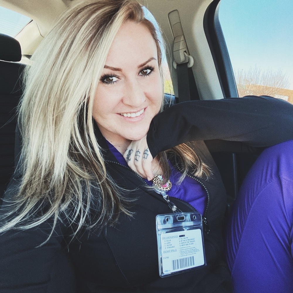 Meet your Posher, Brooke